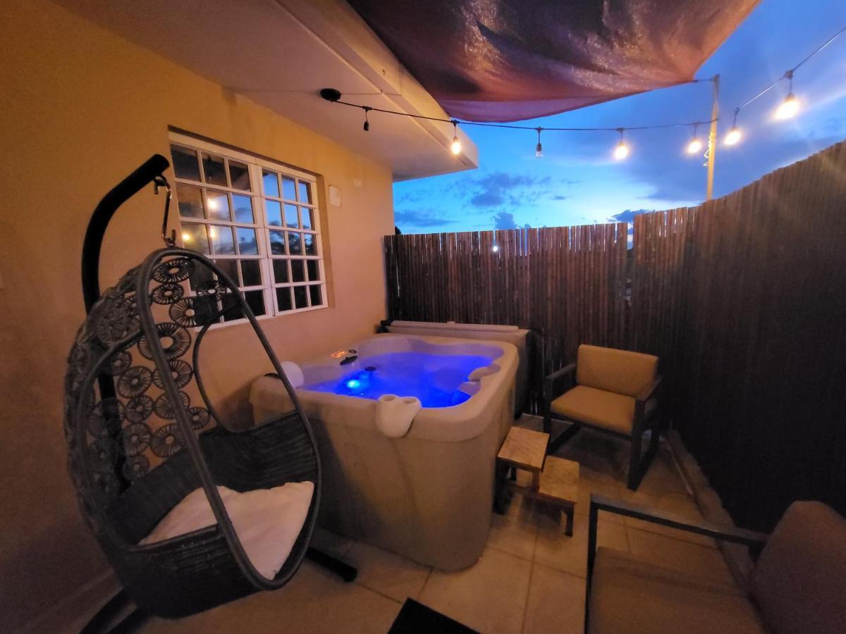 Apartamento Private Jacuzzi Oasis With Mountain Views And Free Parking Ponce Exterior foto