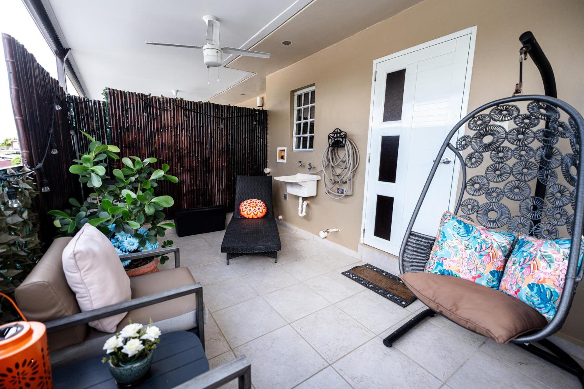 Apartamento Private Jacuzzi Oasis With Mountain Views And Free Parking Ponce Exterior foto